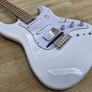 Bacchus BSH-STD-GK Boss GK-5 Strat White